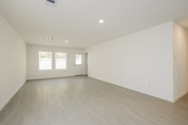 Foto del edificio - 13495 Bay Springs Dr