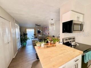 Foto del edificio - 11806 Cypress Hill Cir