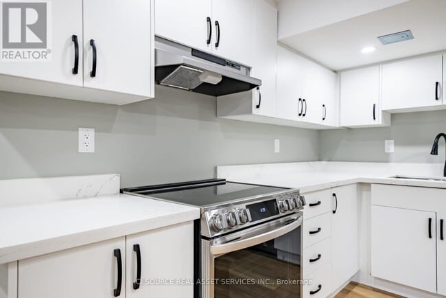 Photo du bâtiment - 61 Eric Clarke Dr