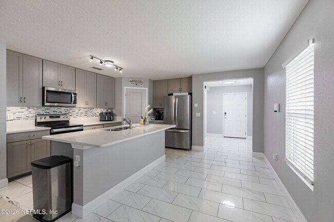Foto del edificio - 7705 Peace Ln
