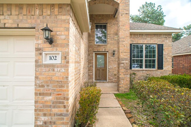 Building Photo - 102 E Lasting Spring Cir