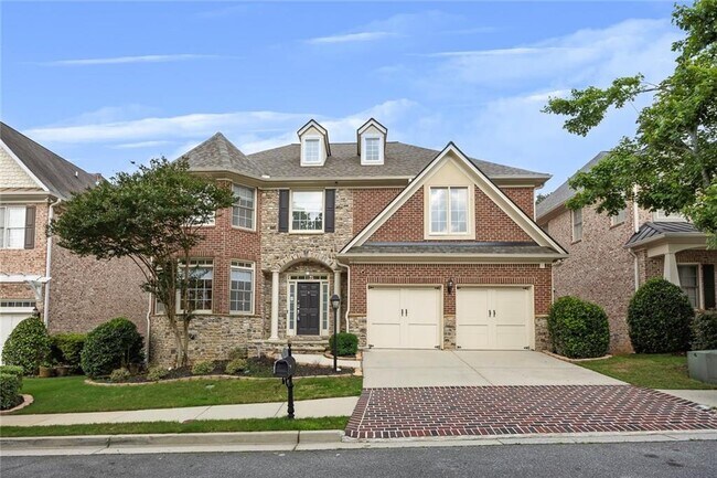 Building Photo - 250 Wembley Cir