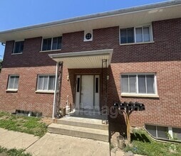 Building Photo - 1641 Prospect St