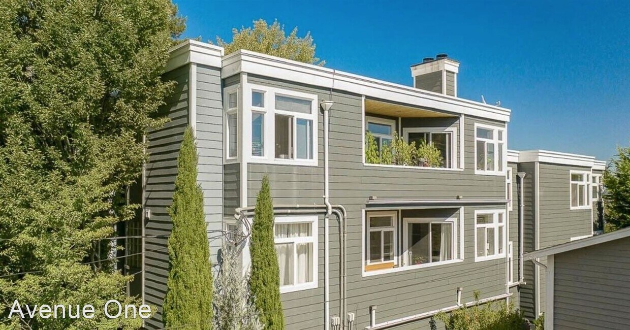 Foto principal - 2 br, 2 bath House - 206 25th Ave East #3