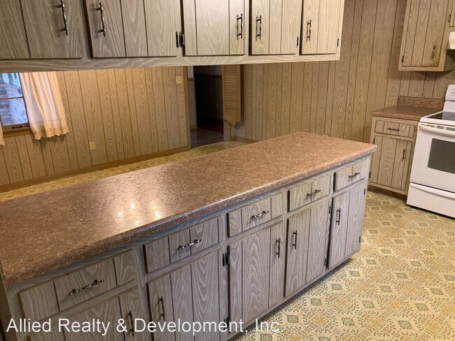 Foto del edificio - 4 br, 2 bath House - 1625 Cedarbrook