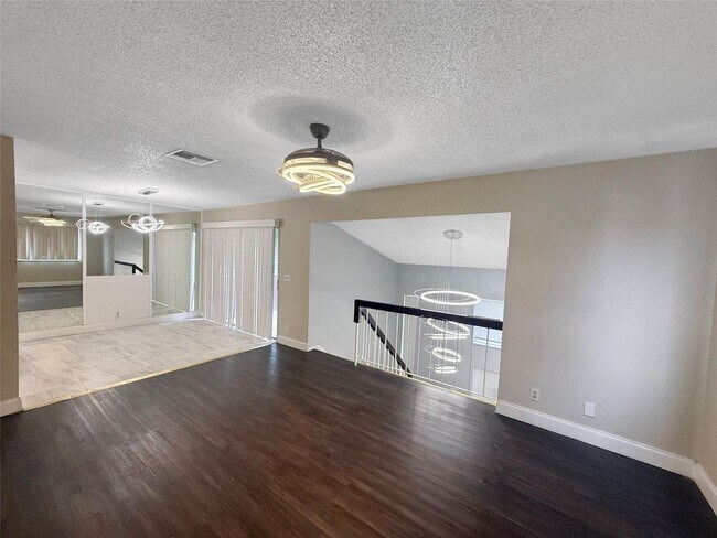 Foto del edificio - 5922 NW 21st St