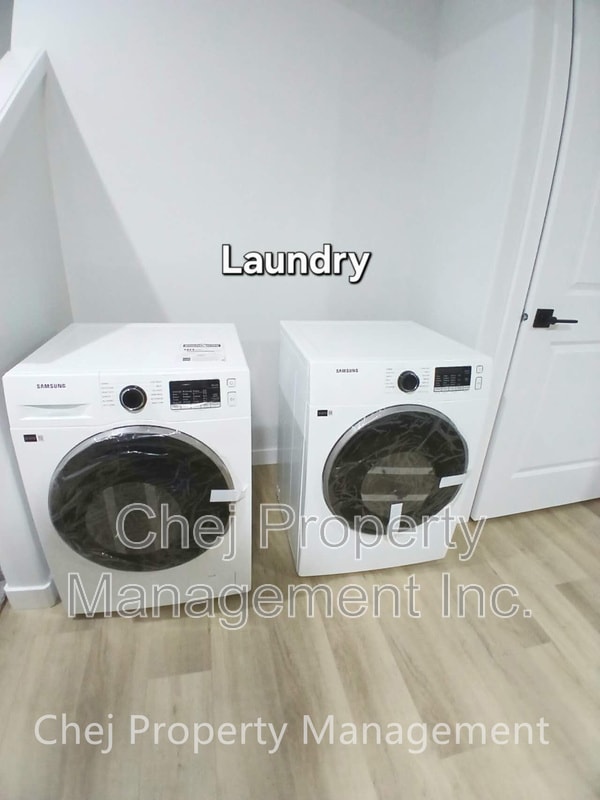 Photo du bâtiment - 16515-16520 20 Ave SW