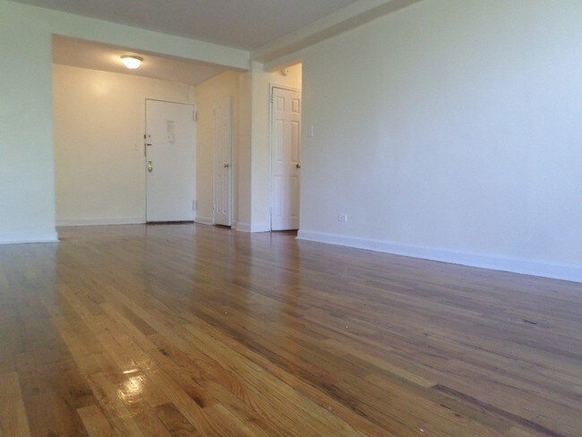 Foto del edificio - 1625 Rockaway Parkway