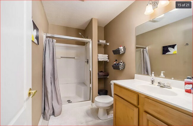 Foto del edificio - 6378 Edgecreek Ln
