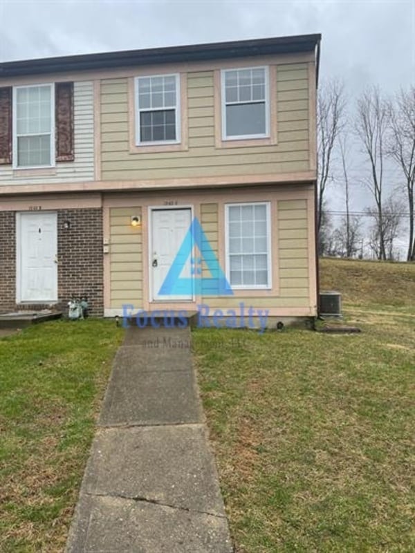 Building Photo - 1245 Green Valley Dr