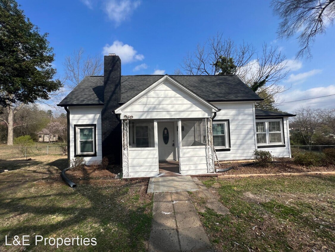 210 W Ohio Ave, Bessemer City, NC 28016 House Rental in Bessemer City