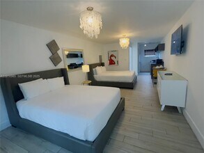 Building Photo - 240 76th St