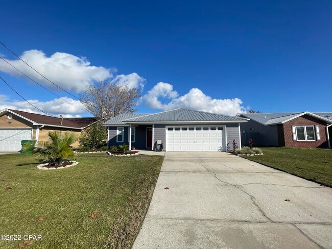 Foto del edificio - 716 Crews Dr