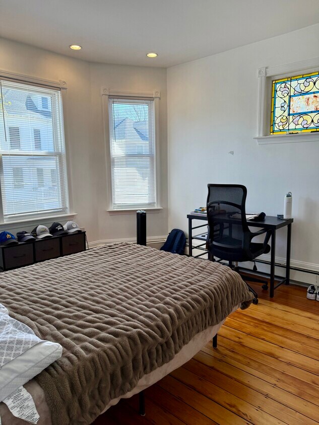 Primary Photo - 20 Imrie Rd