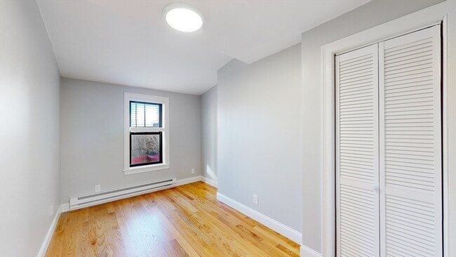 Building Photo - 77 Hudson St