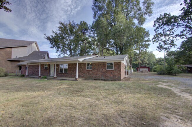 Foto del edificio - 3830 Union Rd