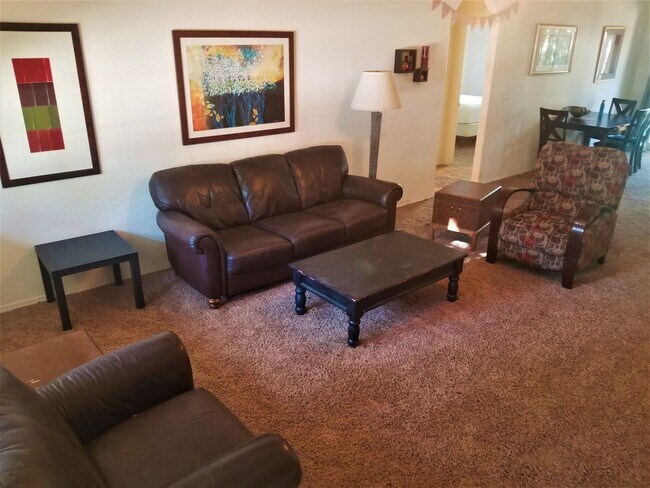 Foto del edificio - West-Flagstaff House (Aspen Trails)- 3 Bed, 2 Bath, 2 Car Garage Home -Students & Dogs OK! Avail....