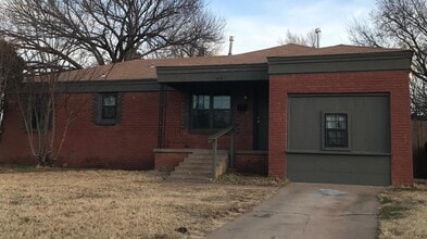 Building Photo - 1128 Campbell Rd