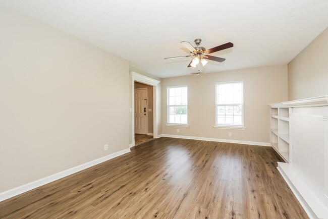 Building Photo - 5116 Monet Ct