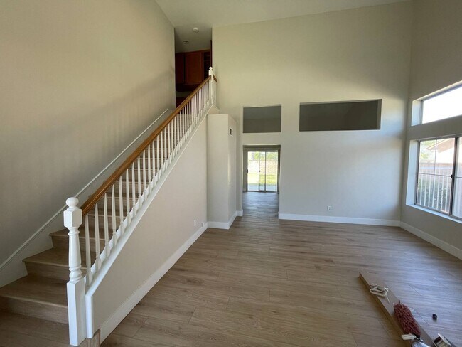 Building Photo - 2375 Dusan St