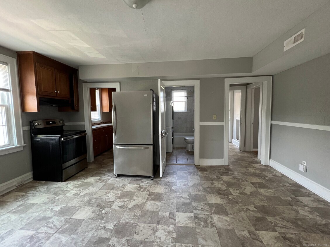 Foto principal - 861 Farmington Ave