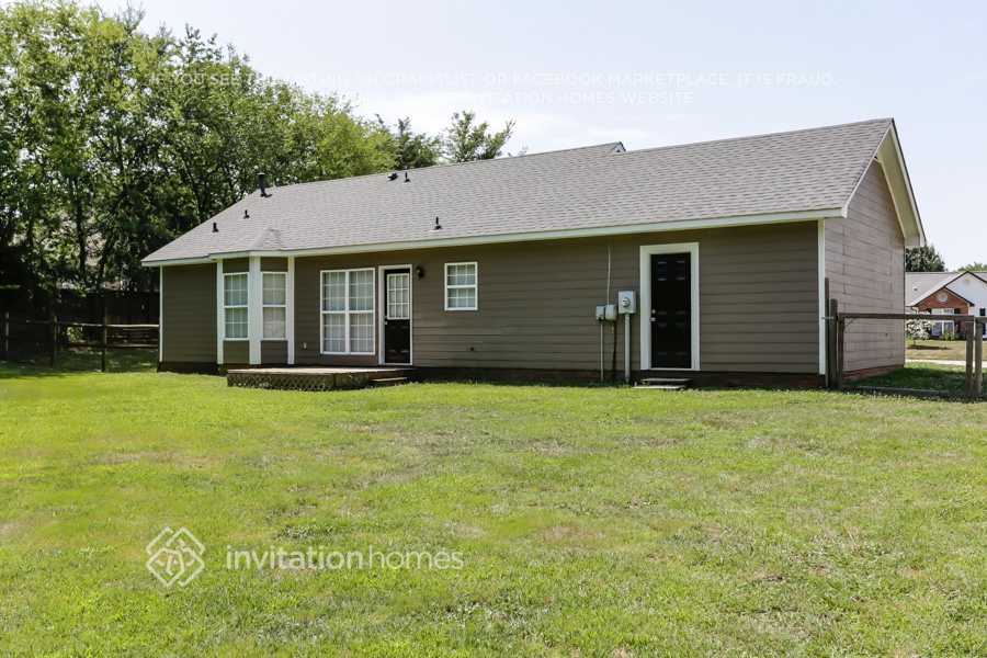 Building Photo - 4698 Falcon Chase Dr SW