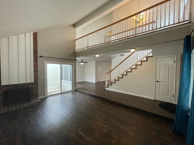 Building Photo - Welcome to Your Dream Home in Los Alamitos!