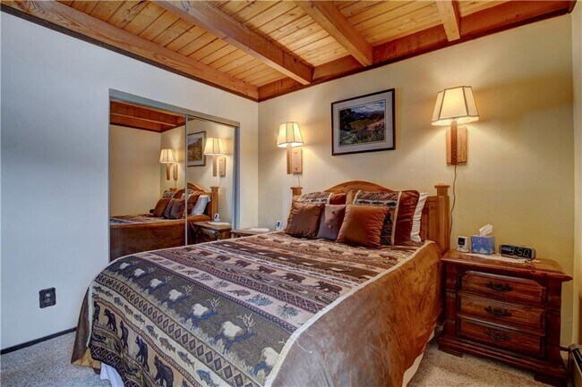 Building Photo - 4200 Lodgepole Cir