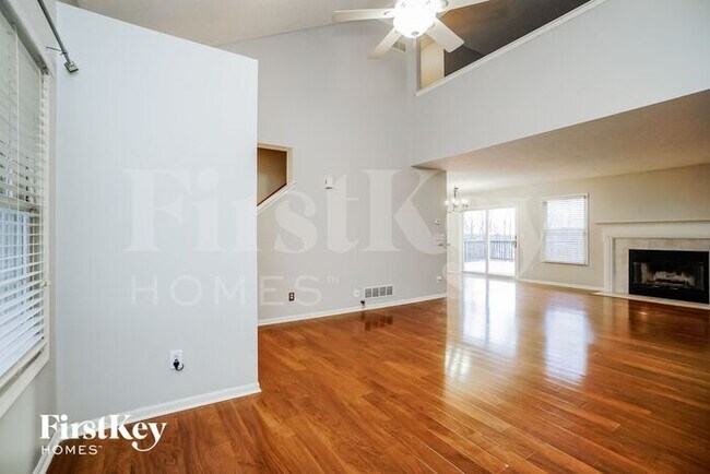 Foto del edificio - 1374 Harold Stewart Pkwy