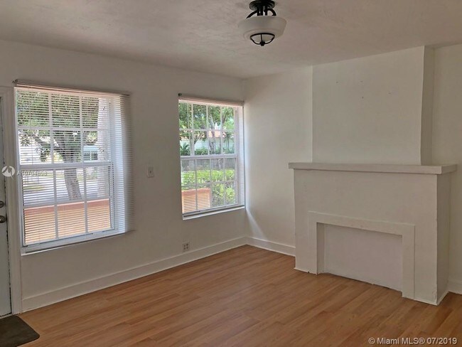 Building Photo - 1820 SW 11th Terrace