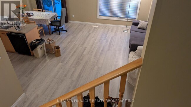 Building Photo - 112 N Centre Rd