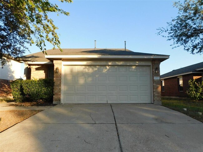Foto del edificio - 14813 Falling Stone Ln