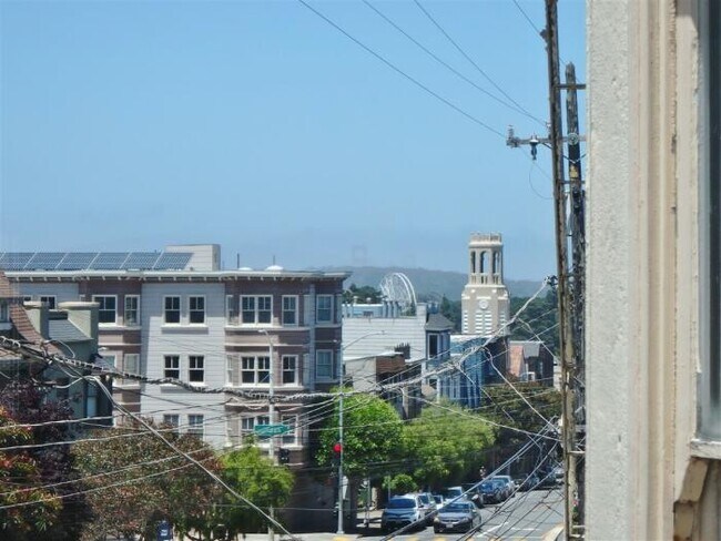 Building Photo - 1 bedroom in San Francisco CA 94122