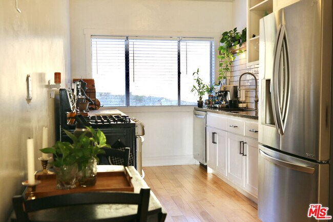 Building Photo - 3149 Verdugo Pl