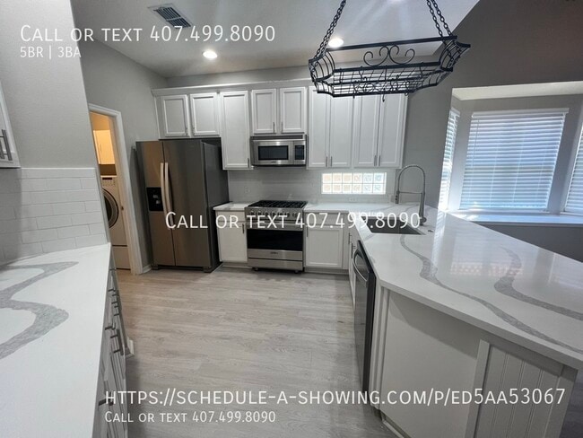 Building Photo - 1005 Lascala Drive - $3950 - 5 Bed 2.5 Bat...