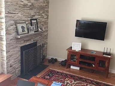 Photo - 2044 Appletree St House