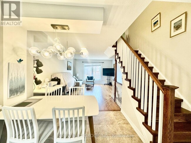 Building Photo - 5940 Glen Erin Dr