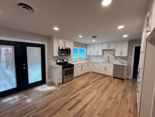 Photo - 2858 Royal Ln House