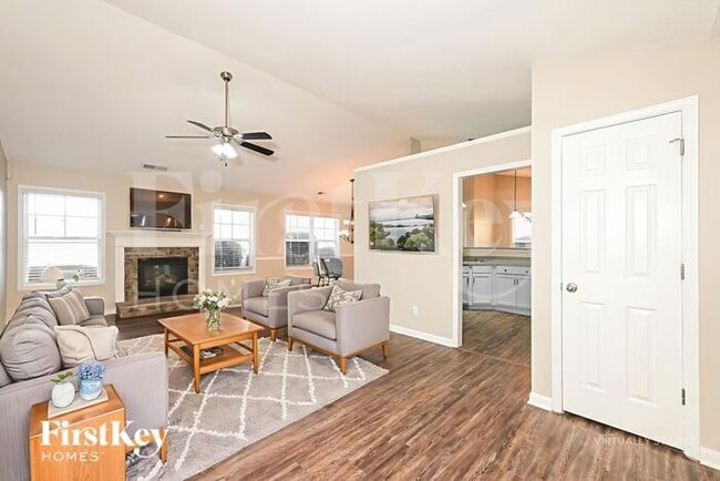 Building Photo - 3940 Village Main St