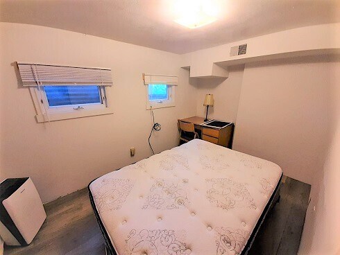 Building Photo - 139 Coddington Rd