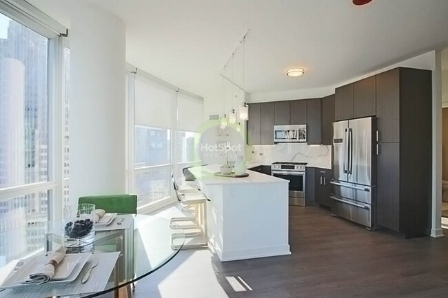 Foto del edificio - 485 N Park Dr