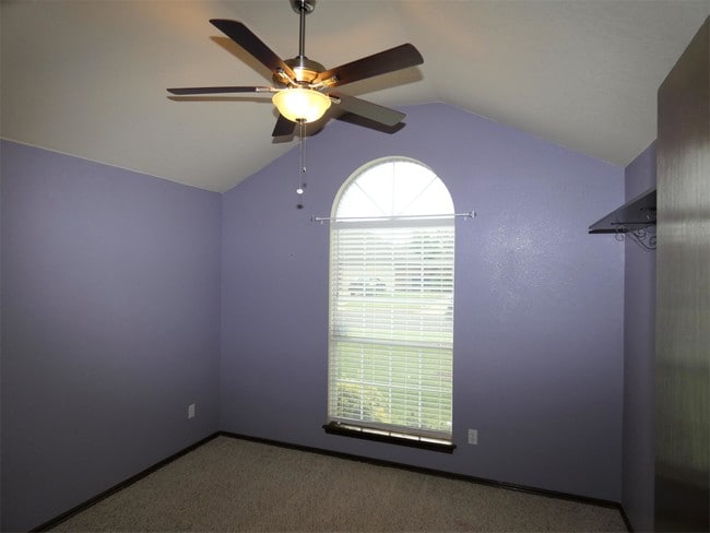 Building Photo - 2605 NW 163rd St
