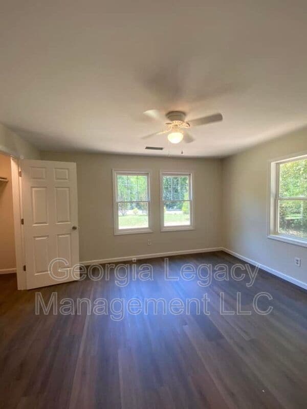 Photo - 140 Henry Meyer Rd House