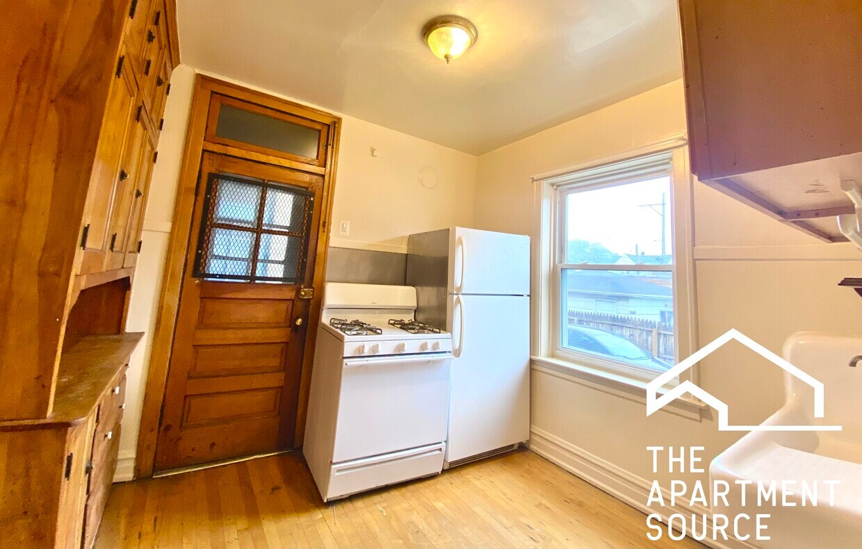 5557 W Altgeld St Unit 1, Chicago, IL 60639 Condo for Rent in