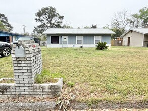 Building Photo - 1437 Audubon Dr