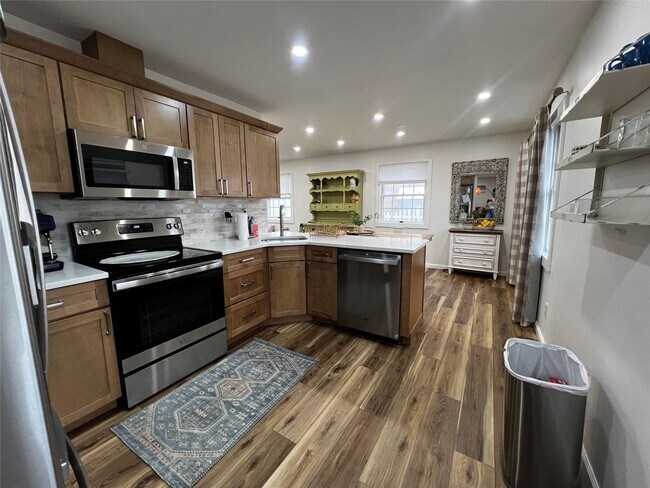 Foto del edificio - 68 Crescent Ln