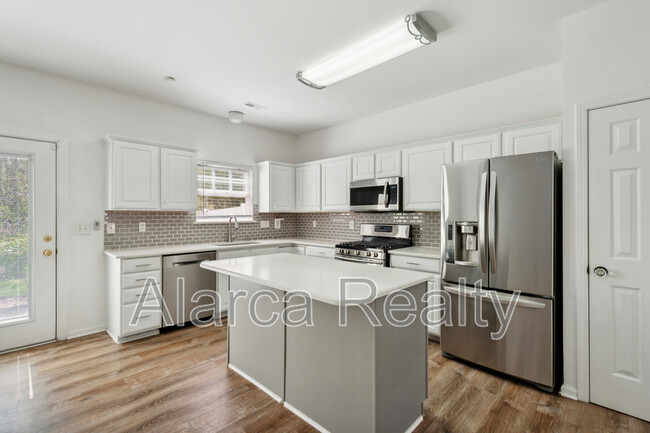 Building Photo - 12250 Jessica Pl