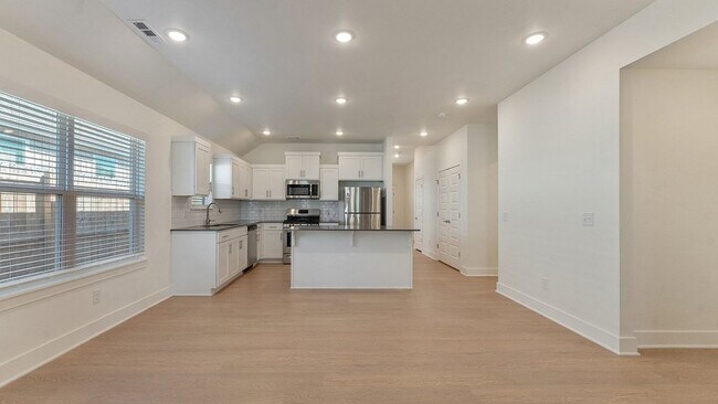 Foto del edificio - 4246 W Buckaroo St