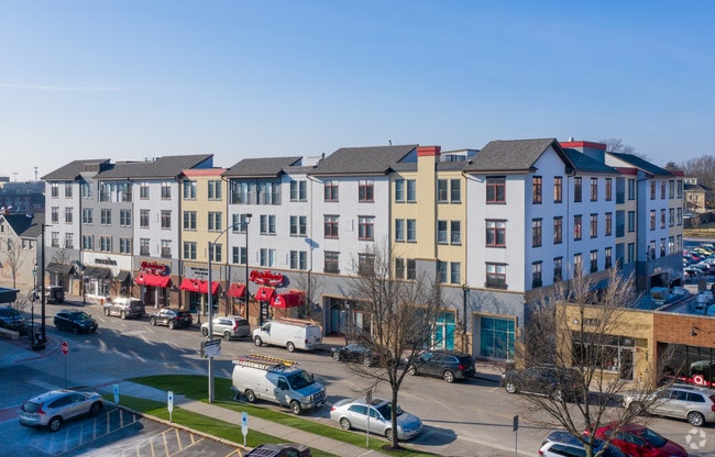 Naperville - One Nineteen on Main