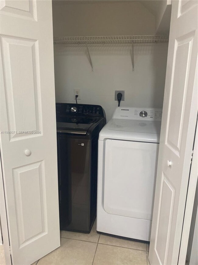 Foto del edificio - 2953 SE 15th Terrace